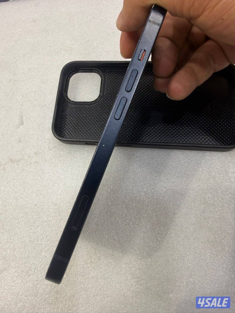 آيفون 13 مساعه 256 بطاريه 773