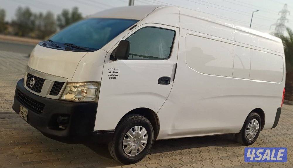 للبيع باص مقفل اتوماتيك نيسان4