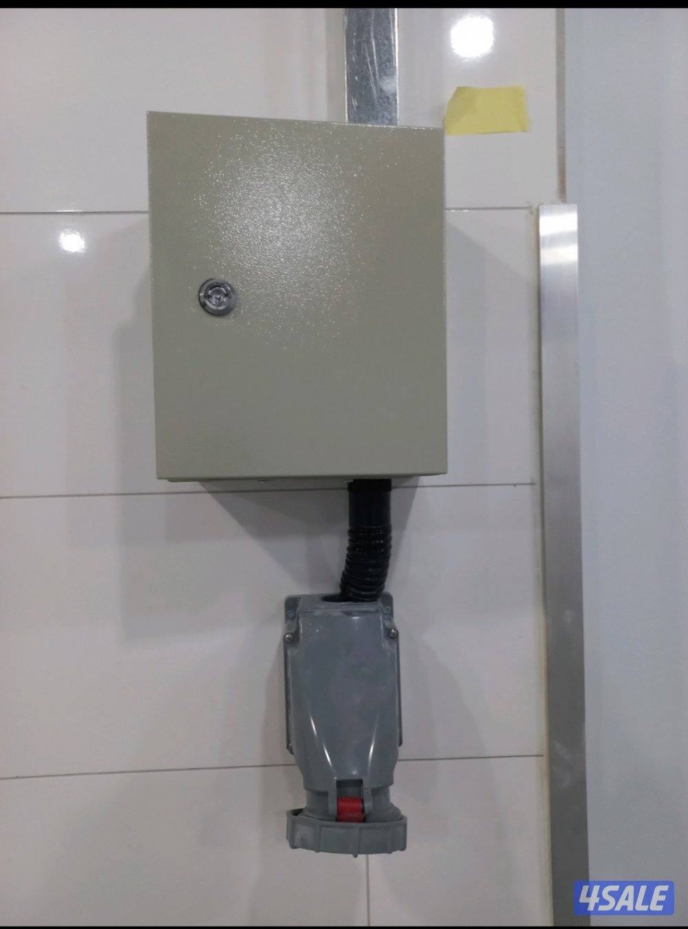 مقاول كهرباء _فني كهربائي  تاسيس تشطيب صيانه  جميع الاعطال5