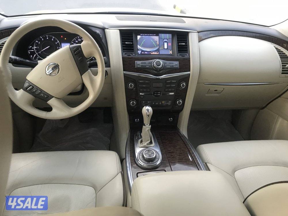 جيب نيسان باترول بلاتنيوم مديل  2014  لون ذهبي4