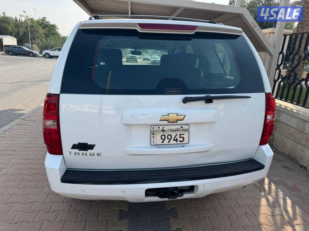 تاهو Z71 مديل 2008 اللون ابيض ماشي 3035