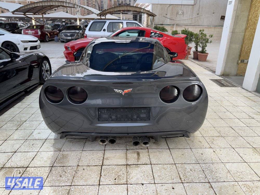 للبيع كورفت zo6 موديل 2009 عداد 1125