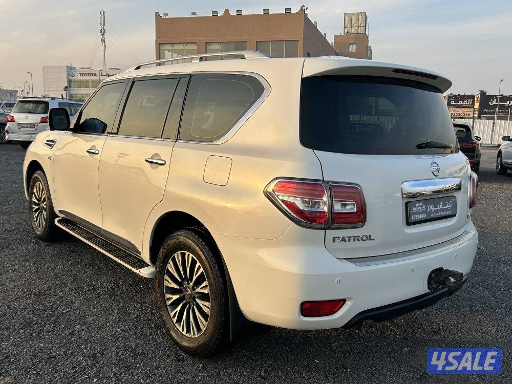 للبيع باترول بلاتينيوم 20163