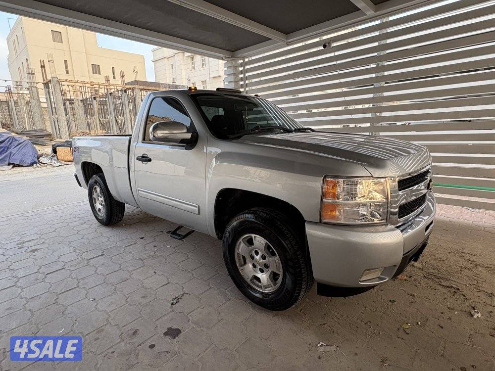 للبيع وانيت سلفرادو2