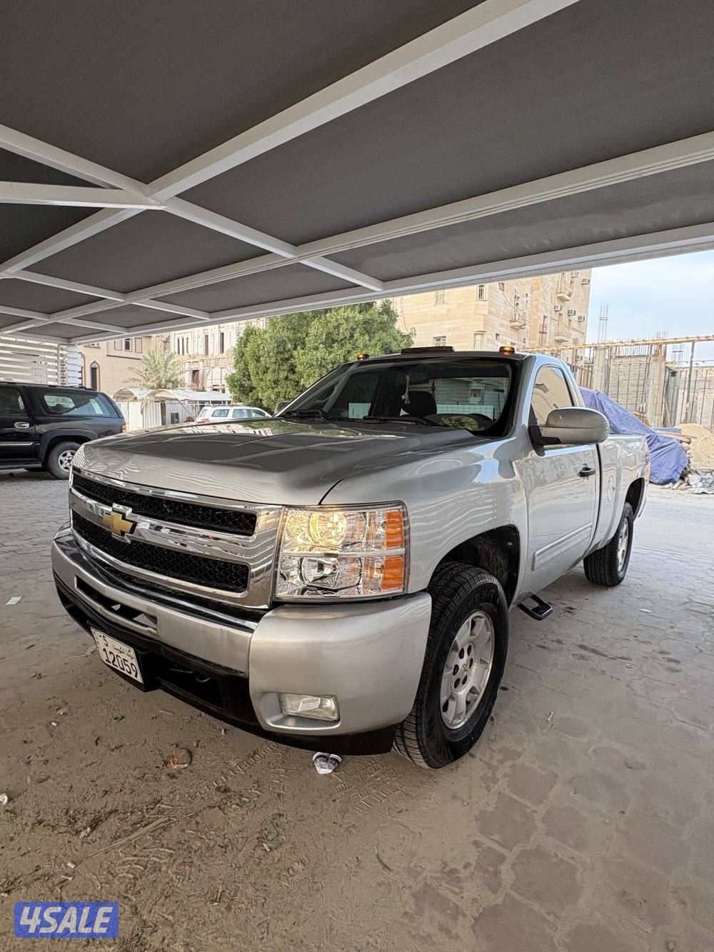 للبيع وانيت سلفرادو3