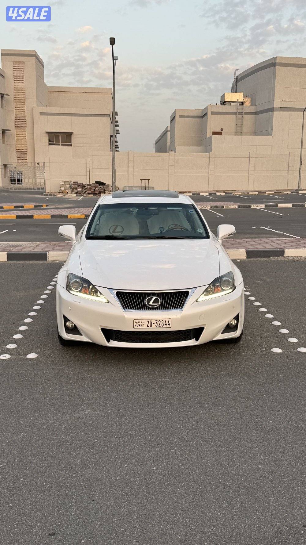 للبيع لكزس is 3001