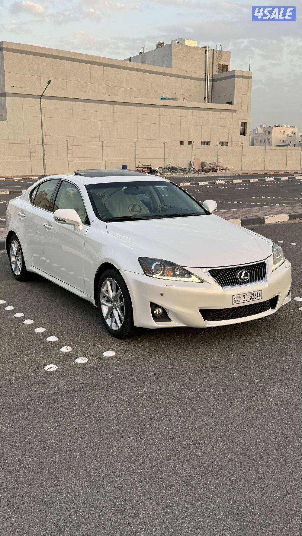 للبيع لكزس is 3002