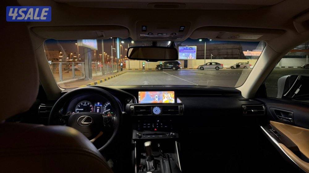 للبيع لكزس is200t3