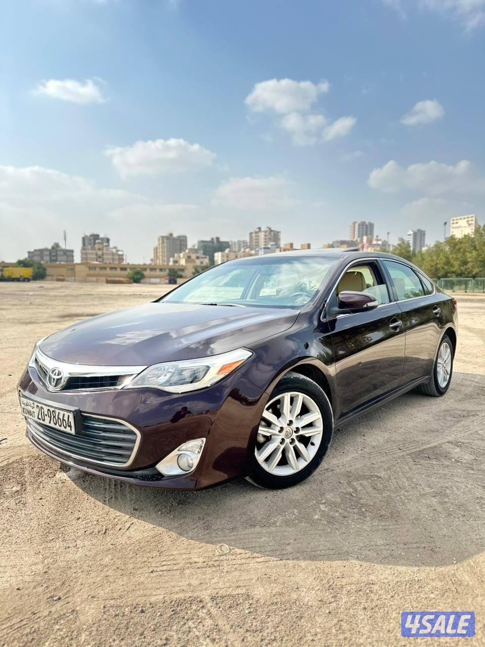 Toyota Avalon 2013 V6 Excellent Condition Full Option for Sale0
