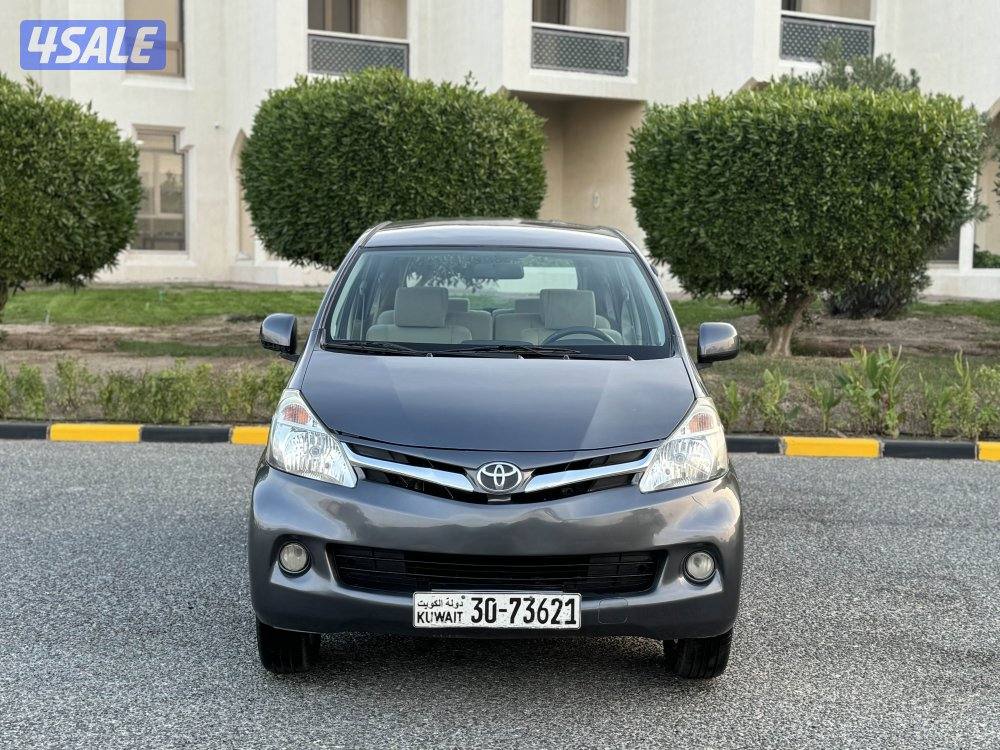 تويوتا افانزا موديل 2015 بحاله ممتازه جدا2