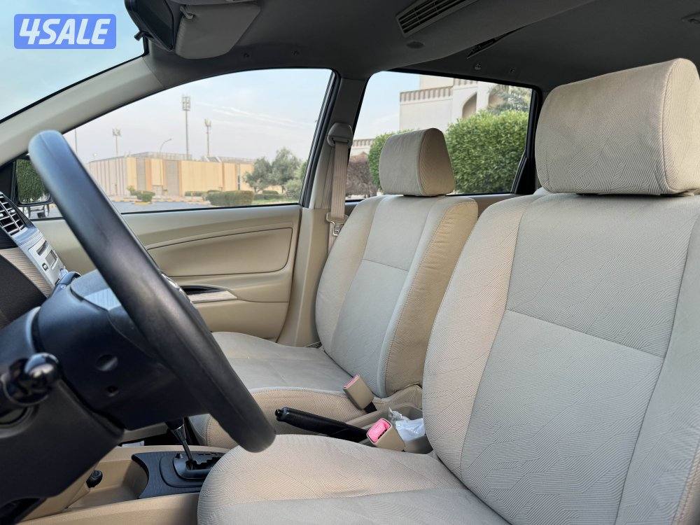 تويوتا افانزا موديل 2015 بحاله ممتازه جدا11
