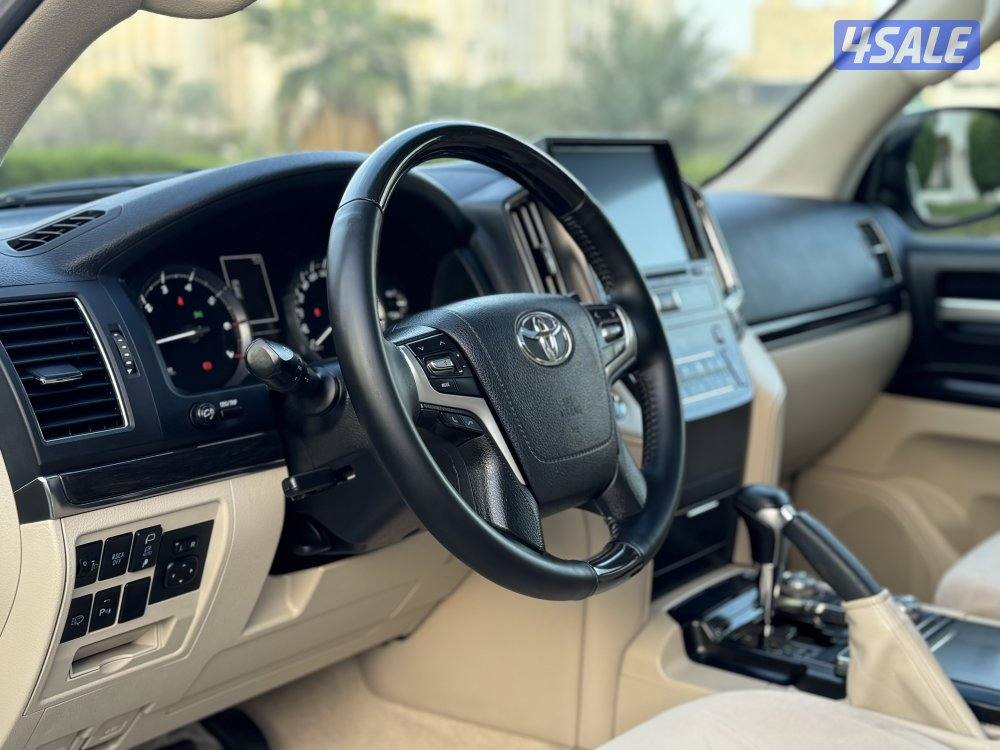 لاندكروزر GX_R V8 Grand Touring موديل 202015