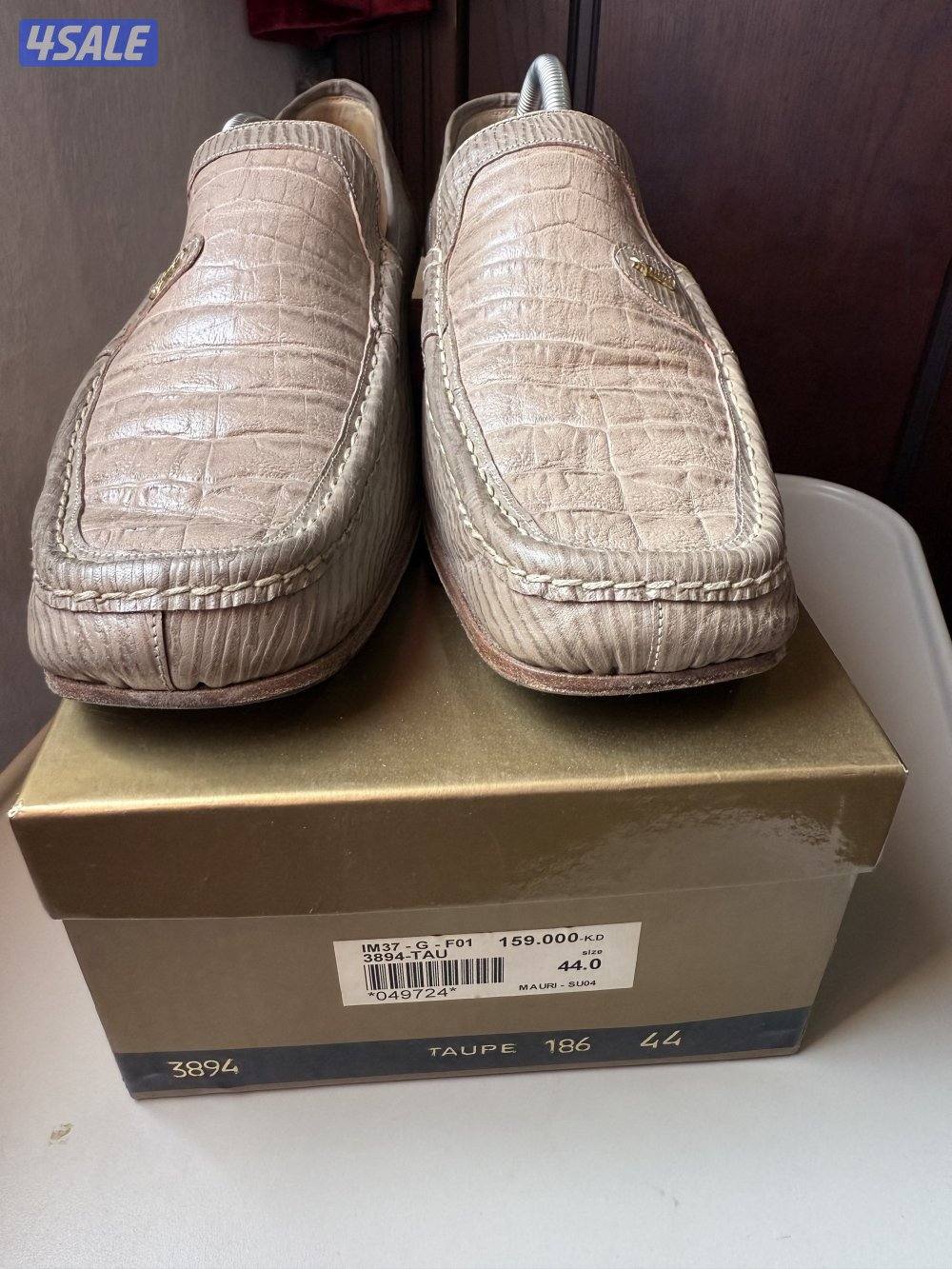 Shoes croc embossed leather0