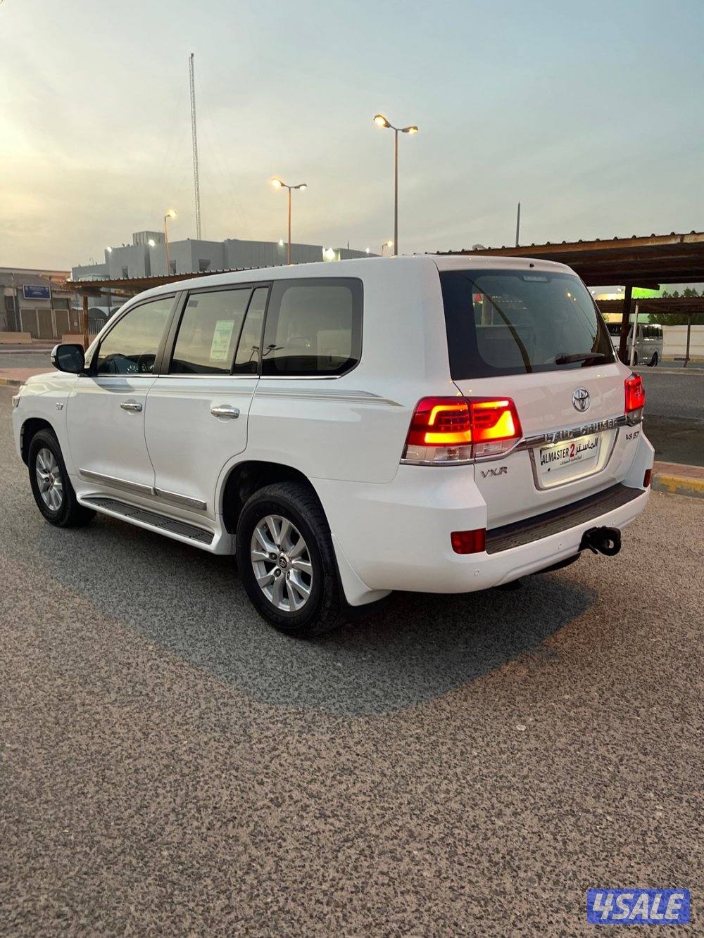 تويوتا لاند كروز VXR وارد قطر فحص جير مكينه شاصي البدي قطعه وجزء3