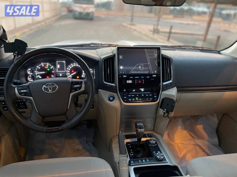 تويوتا لاند كروز VXR وارد قطر فحص جير مكينه شاصي البدي قطعه وجزء8