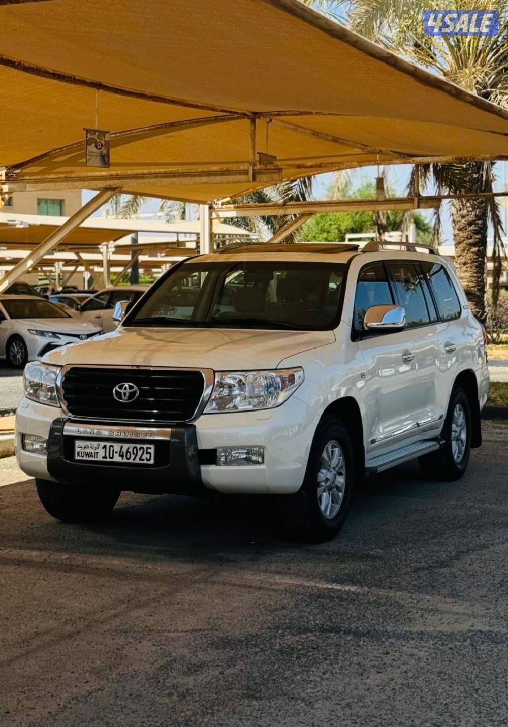 لاندكروزر 2011 صبغ الوكاله ماعدا قطعه ماشي 380 الف1