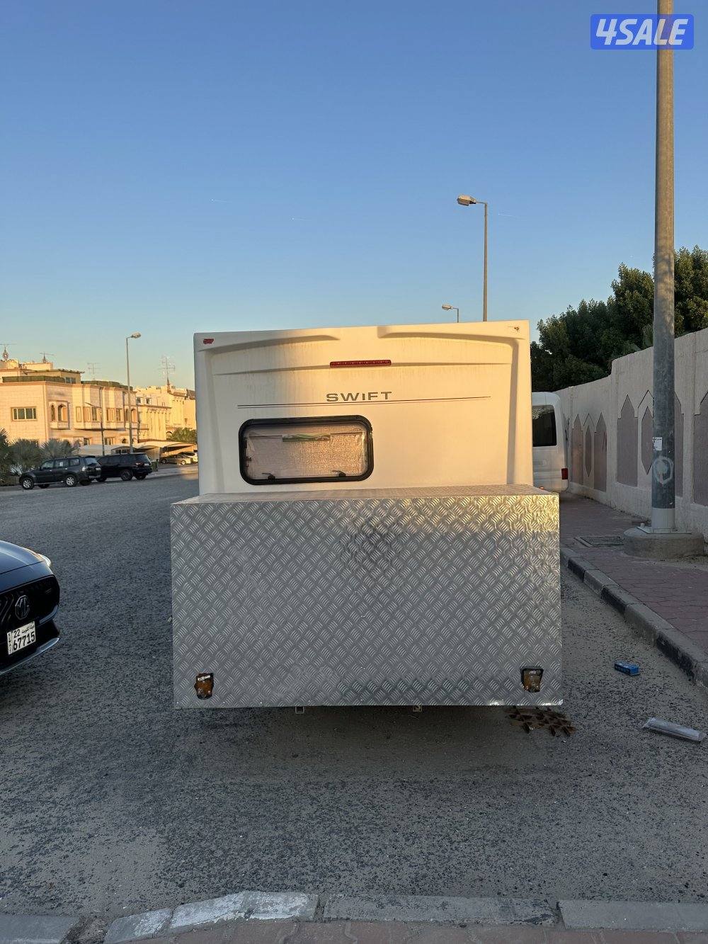 للبيع كرفان أوربي نظيف1