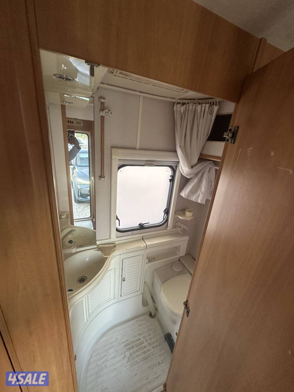 للبيع كرفان أوربي نظيف2