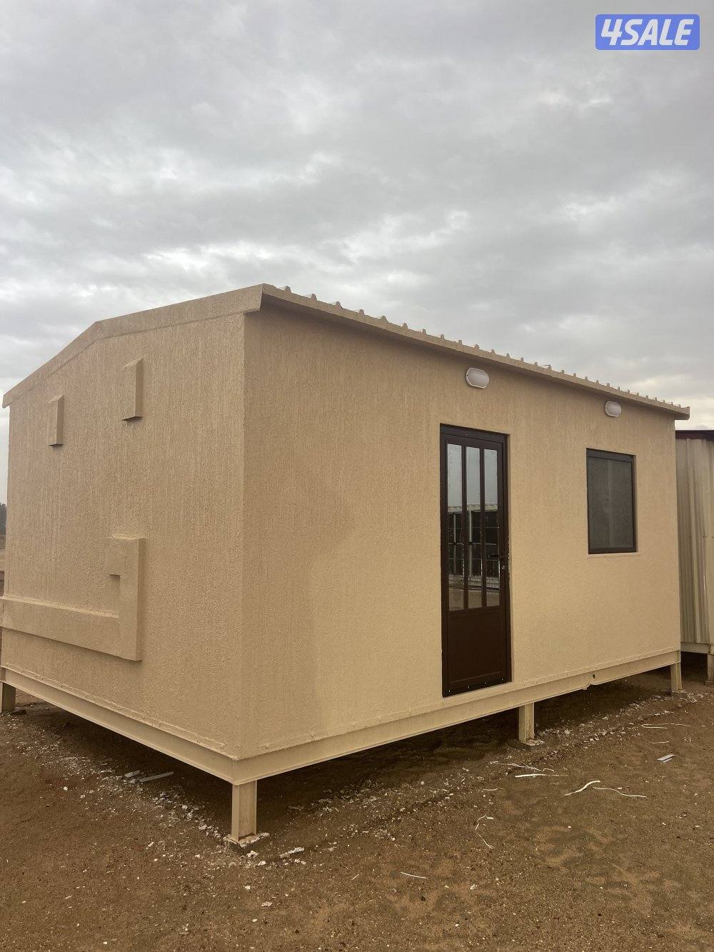 شاليه ساندوش بنال غرفه ماستر مع مطبخ معزول9.5 في3.51