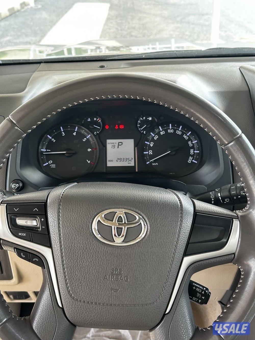 للبيع برادو موديل ٢٠٢٢ صبغ الوكالة ماعدا قطعه7