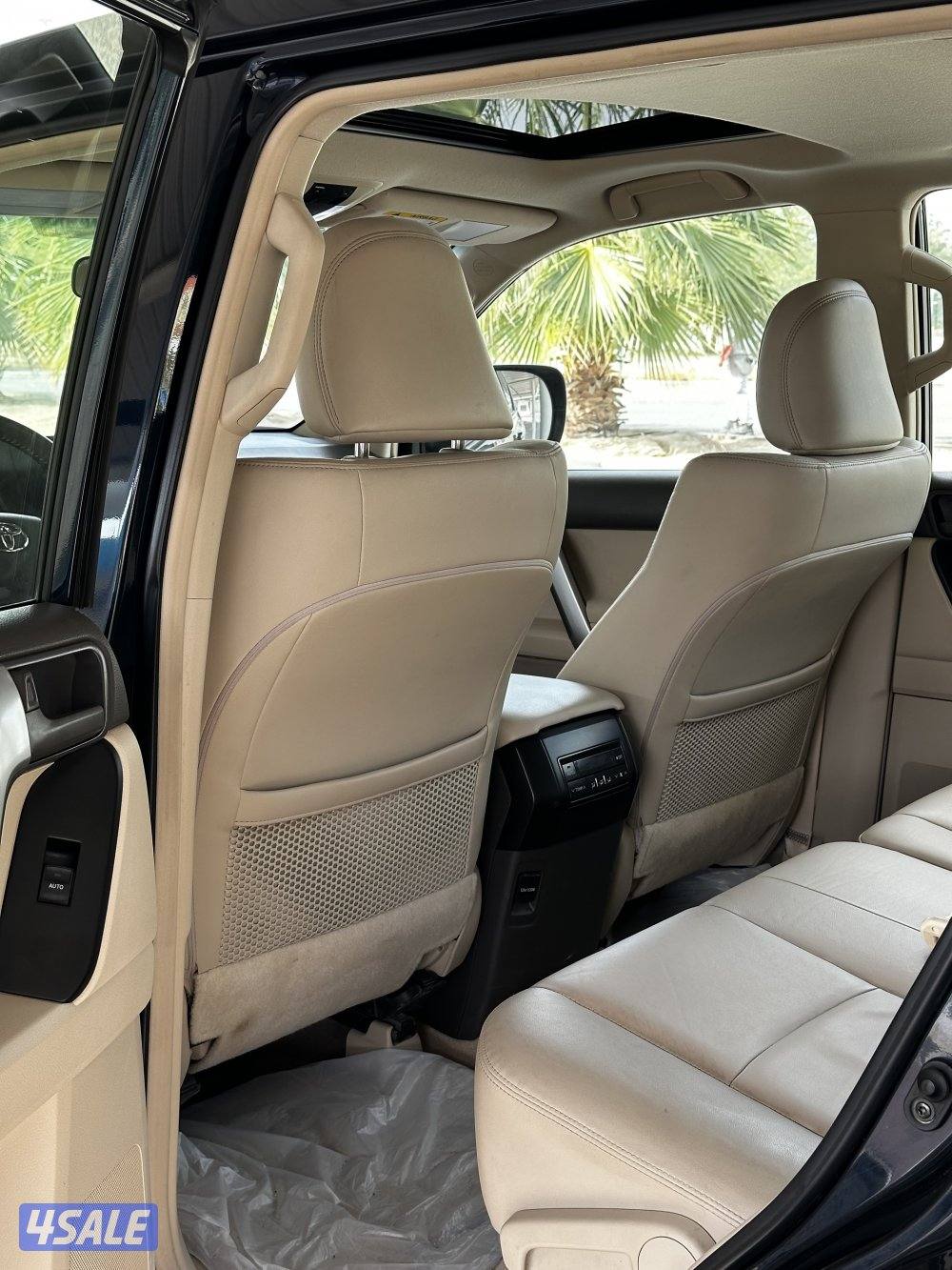 للبيع برادو موديل ٢٠٢٢ صبغ الوكالة ماعدا قطعه9