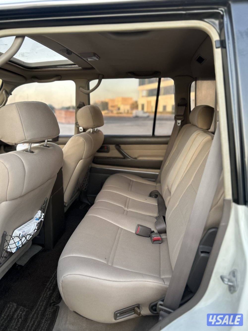 لاند كروزر vxr 1997 قير عادي وارد قطر 228km ابيض1