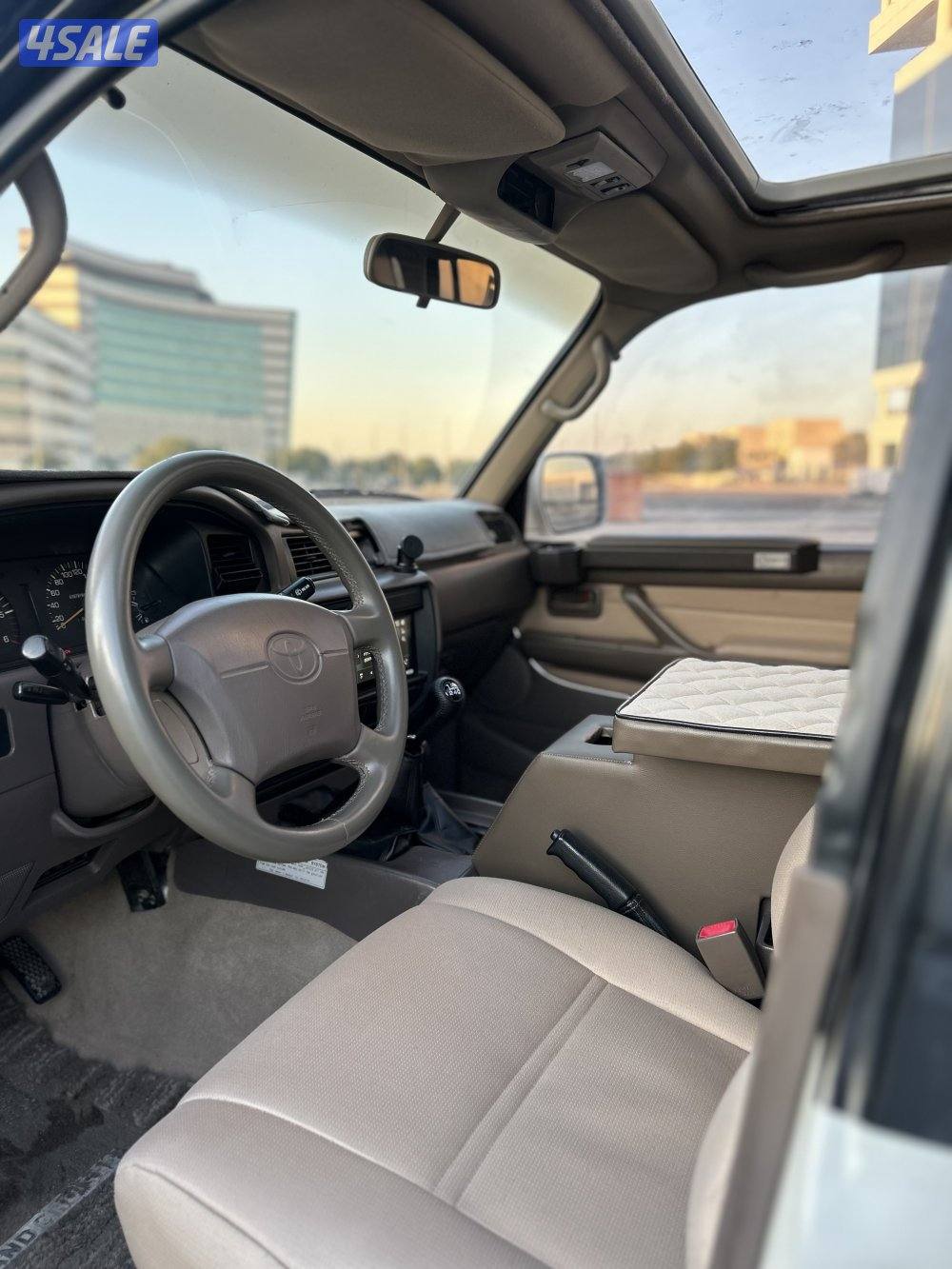 لاند كروزر vxr 1997 قير عادي وارد قطر 228km ابيض4