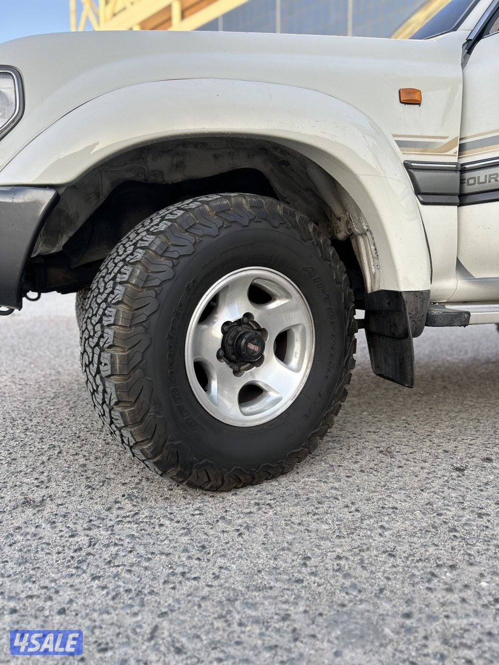 لاند كروزر vxr 1997 قير عادي وارد قطر 228km ابيض14