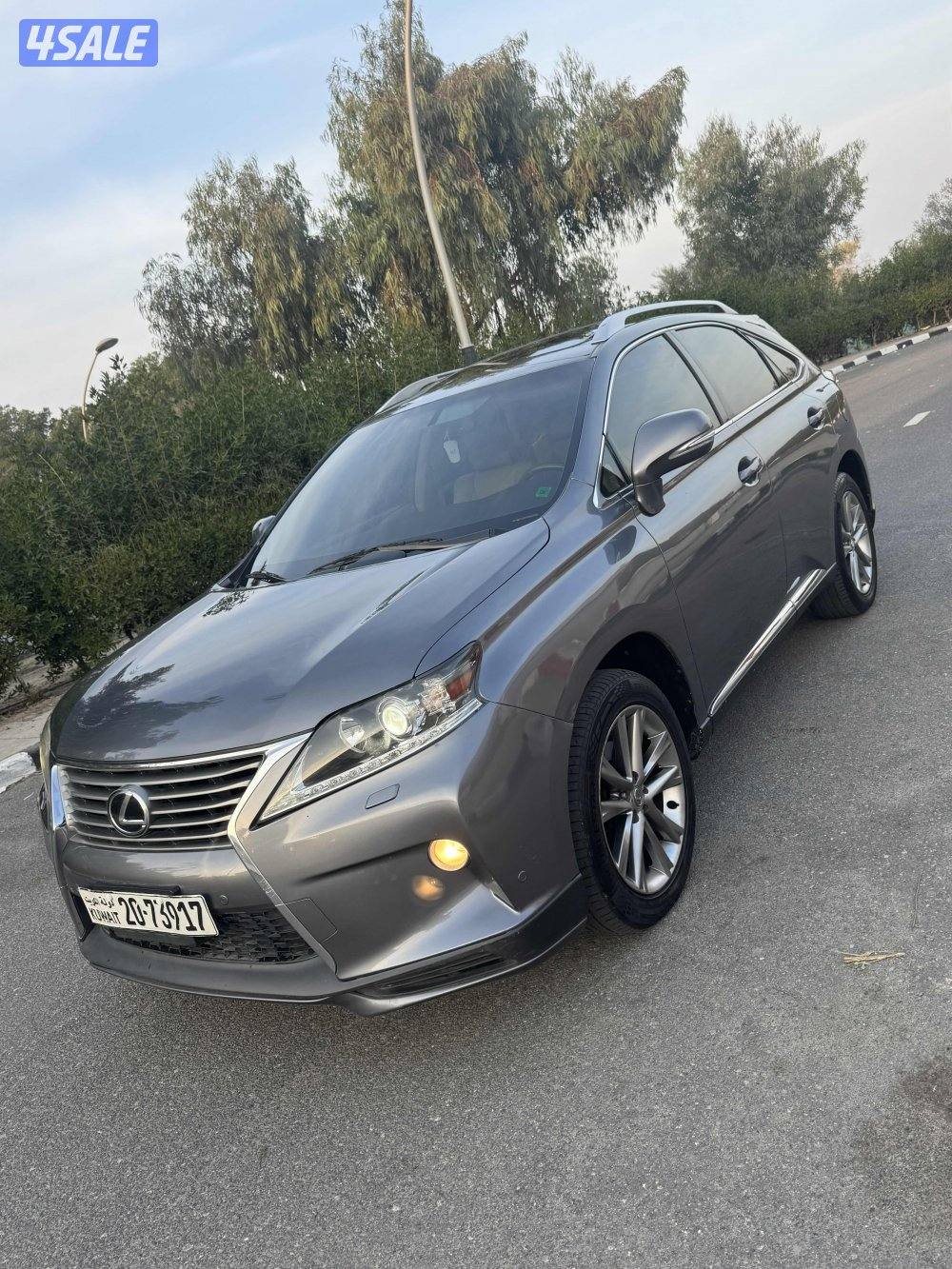 جيب لكزسRX موديل 2013 ماشي 160 الف0