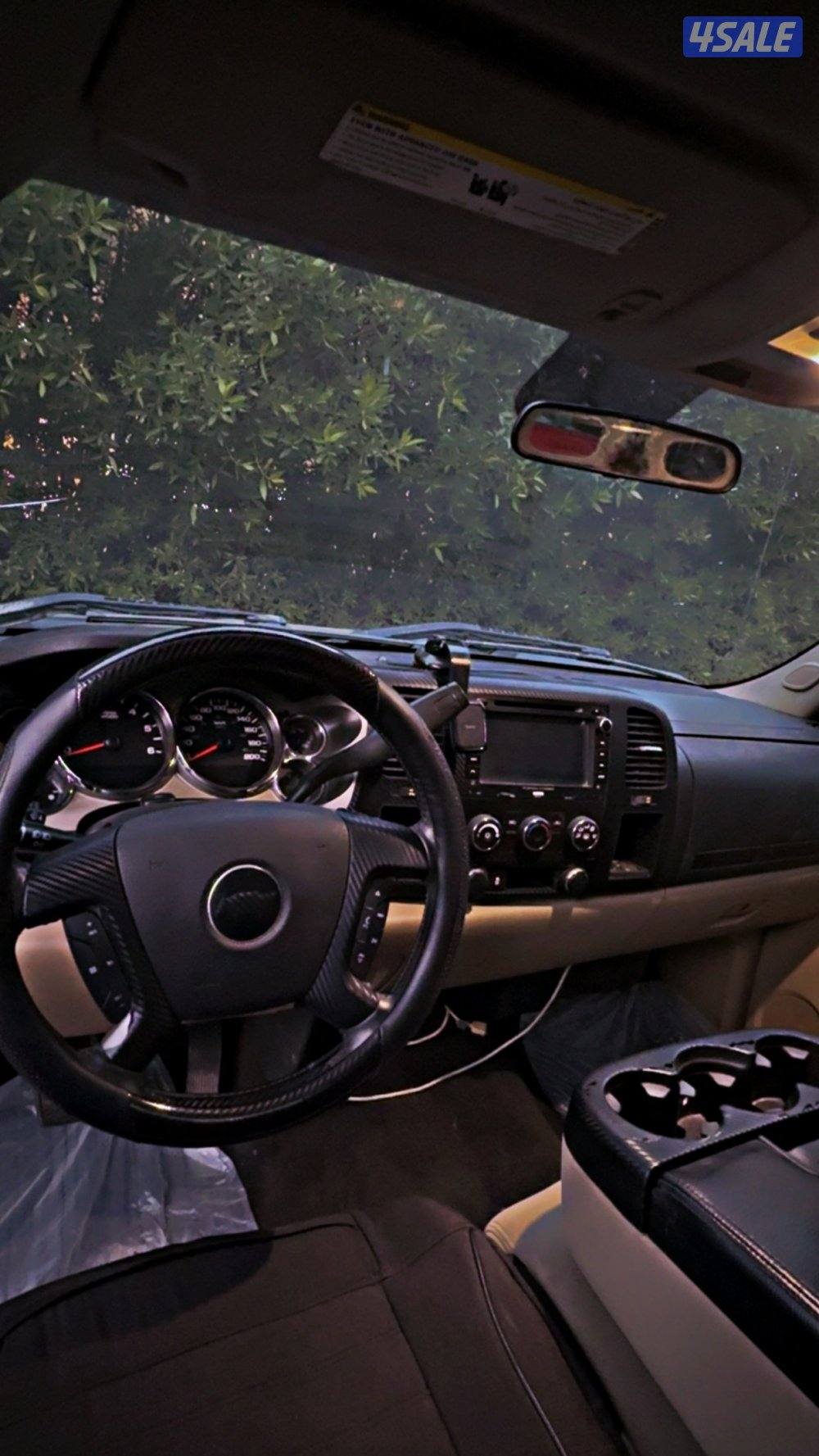 للبيع سلفرادو 2011 LT8