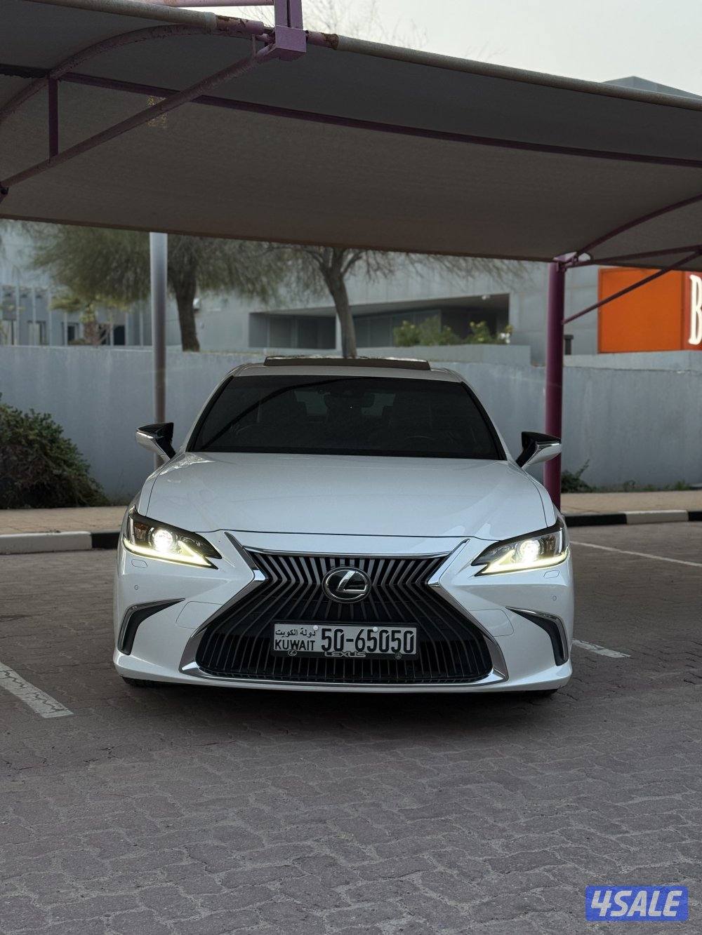 ES350 LEXUS1