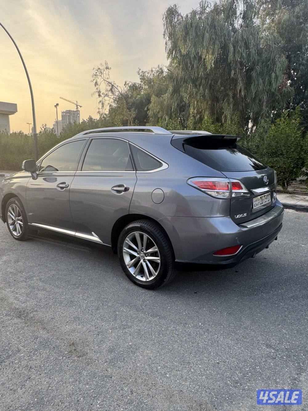 جيب لكزسRX موديل 2013 ماشي 160 الف6