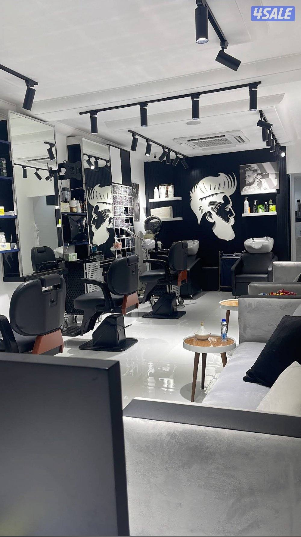 صالون رجالي موقع مميز مواقف سيارات ومنطقة حيوية2