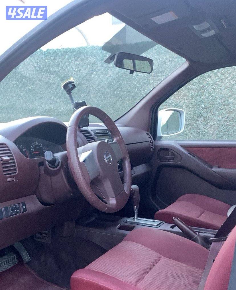 للبيع نيسان نيفارا موديل 2014 المالك الأول ماشي 45:7002