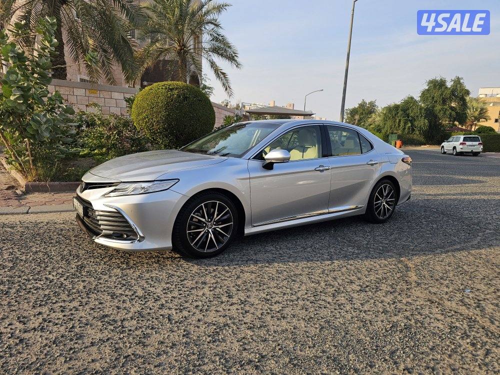كامري V6 لمتد اديشن وارد الساير موديل ٢٠٢٣ تحت الكفالة0