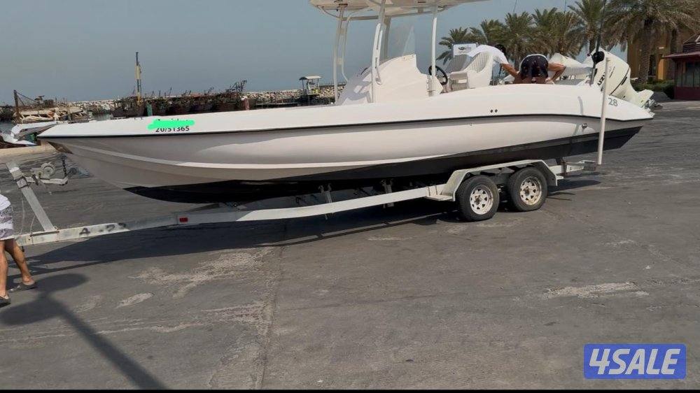 طراد حالول 28 قدم موديل 20151