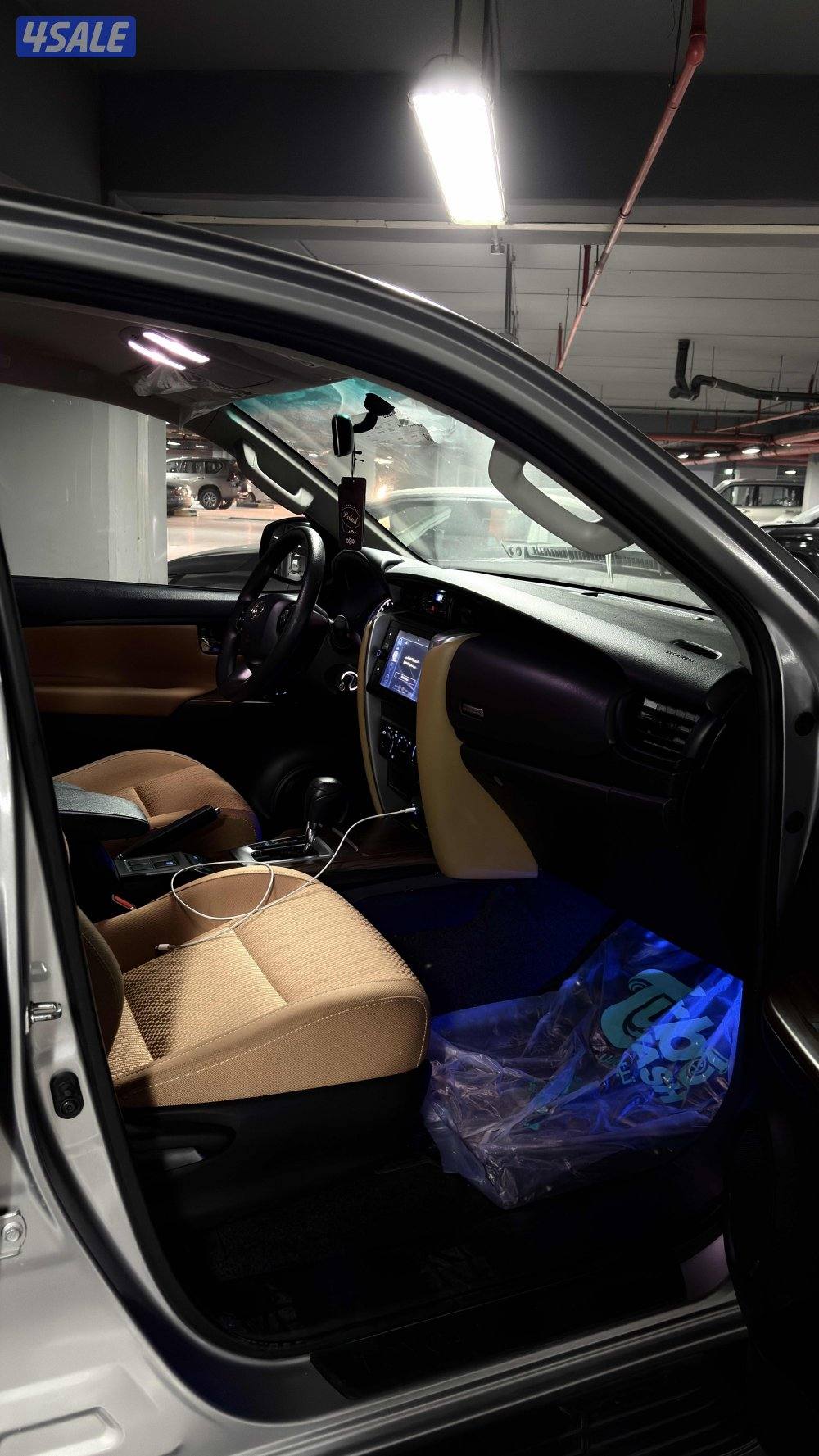 للبيع فورنتر2