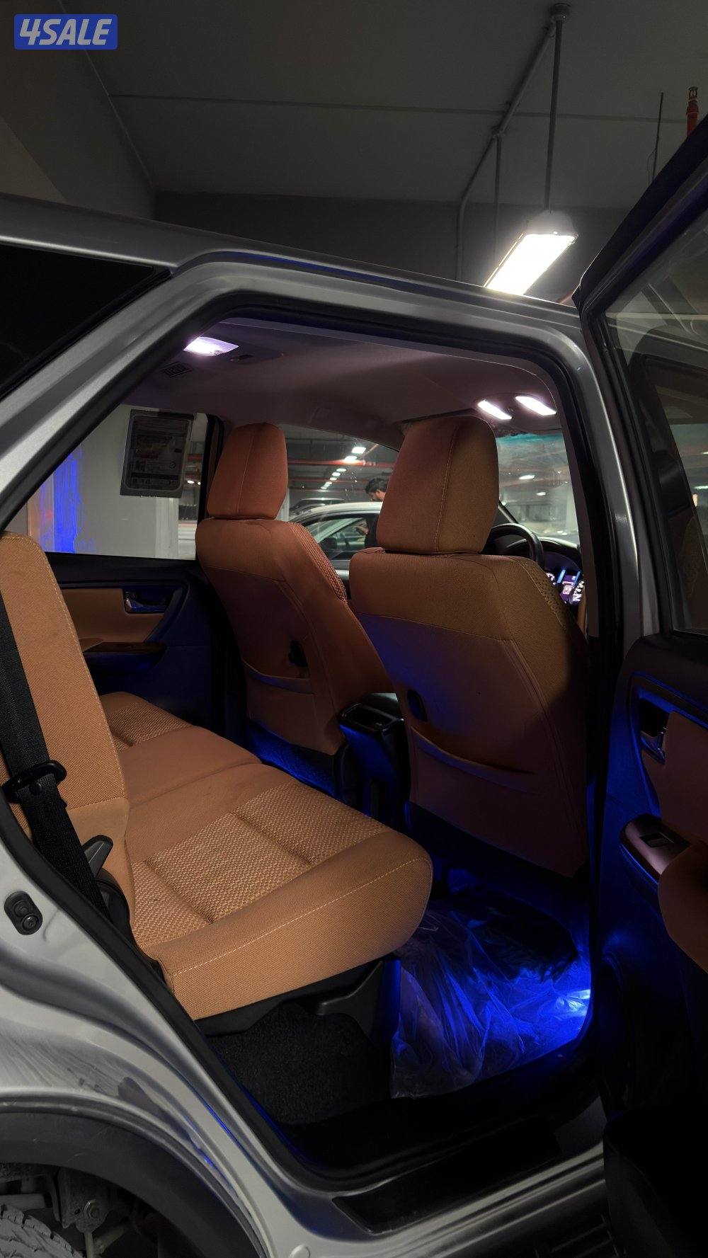 للبيع فورنتر5