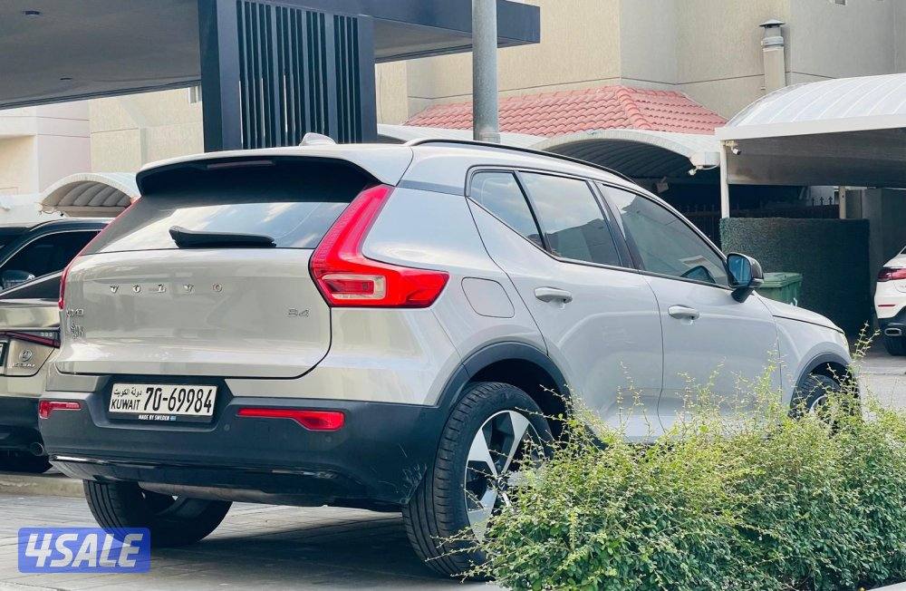 فولفو XC40 B4 موديل 20233