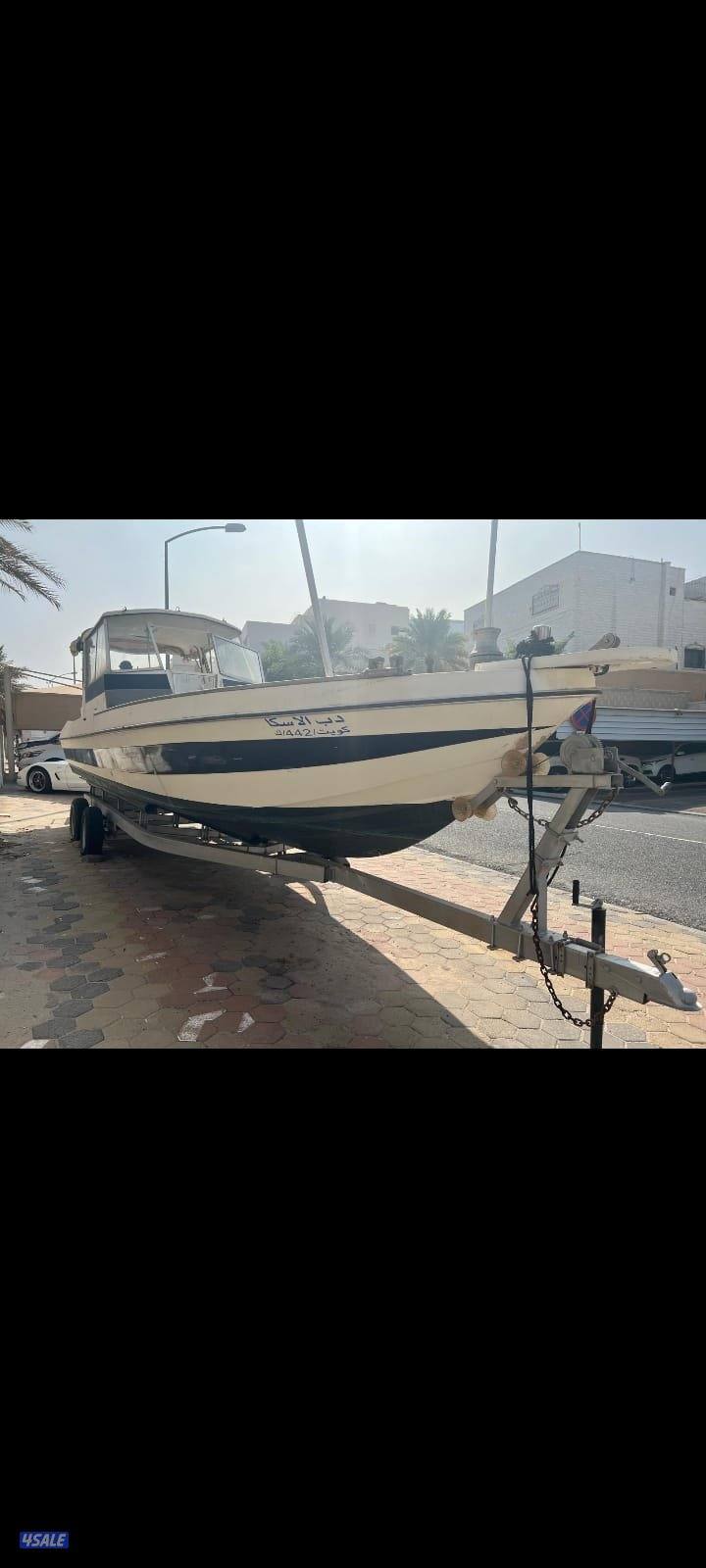 قارب للبيع2