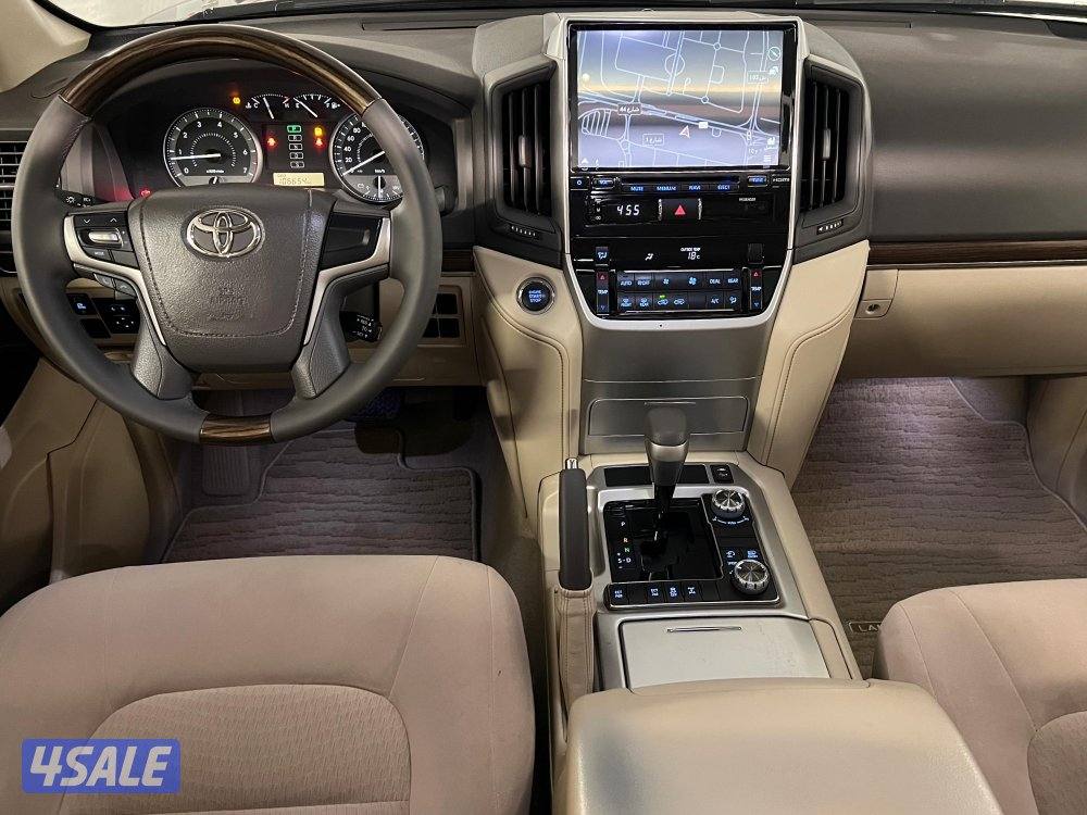 لاند كروزر GXR V612