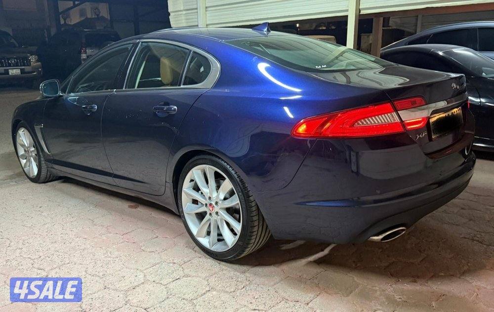 جاكوار XF (بحالة الوكالة)1