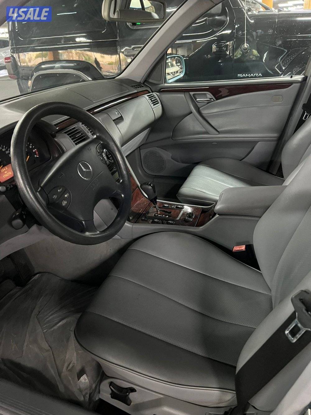 للبيع مرسيدس 200E بحالة فوق الممتازة4