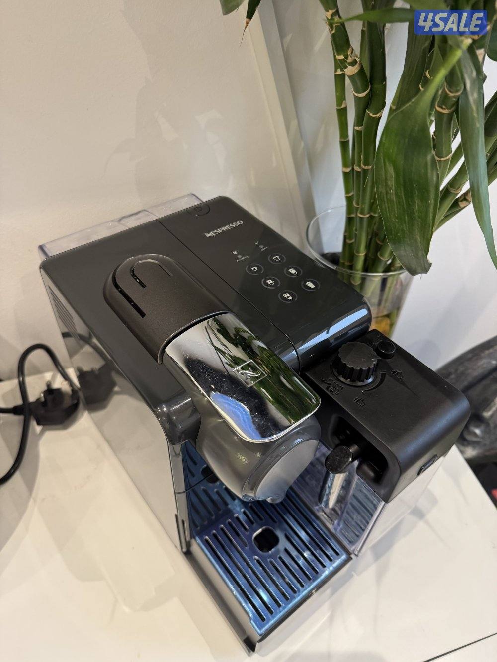 للبيع مكاين نسبرسو  مختلفه ونضيفه6