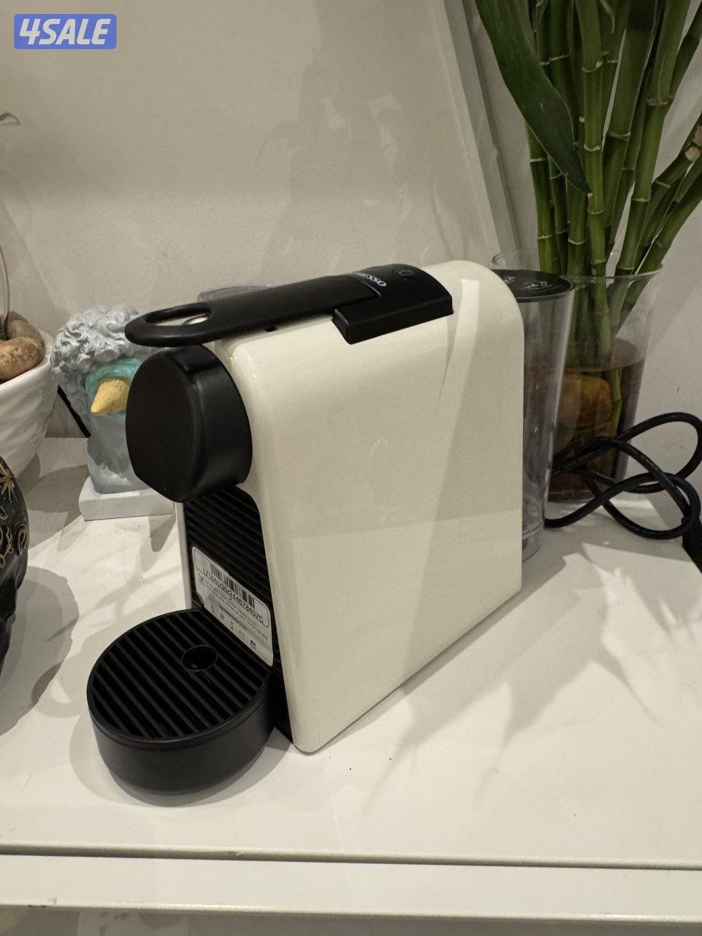 للبيع مكاين نسبرسو  مختلفه ونضيفه8