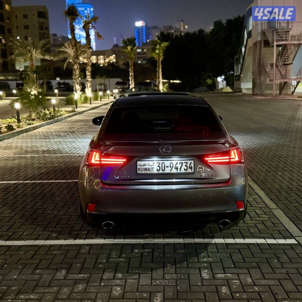 لكزس Is350 - عداد 111 - صبغ الوكالة بالكامل خالي من الزلوغ4