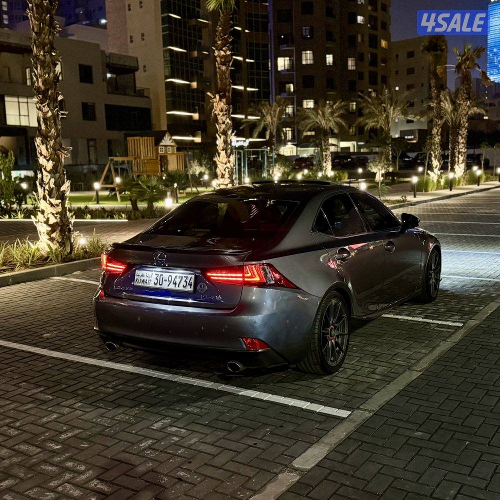 لكزس Is350 - عداد 111 - صبغ الوكالة بالكامل خالي من الزلوغ5