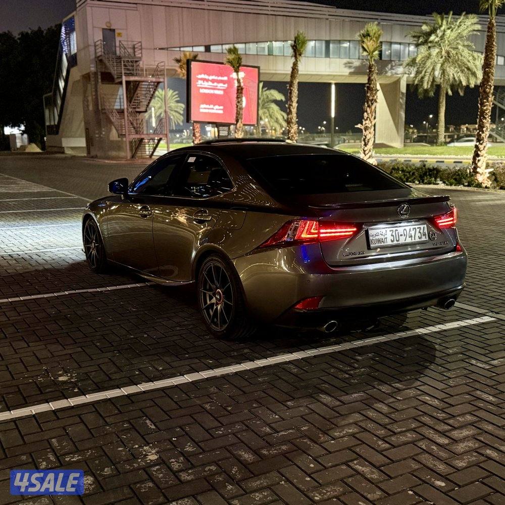 لكزس Is350 - عداد 111 - صبغ الوكالة بالكامل خالي من الزلوغ6