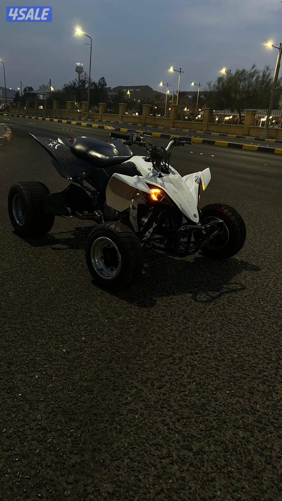 للبيع YFZ موديل ٢٠١١ بخاخ0