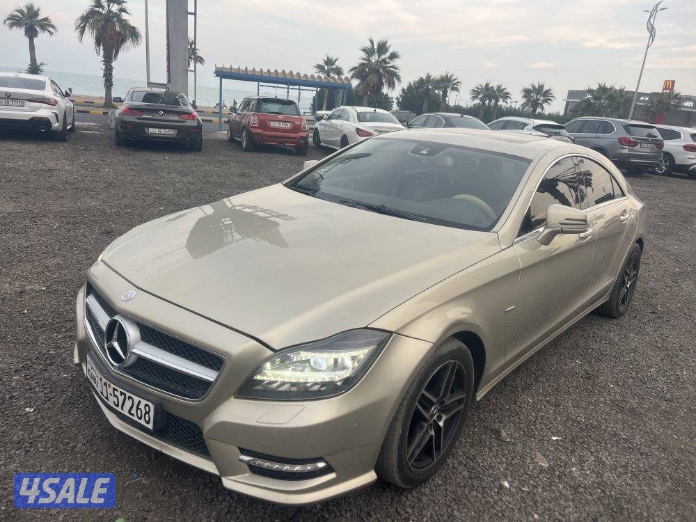 مرسيدس CLS500 ذهبي موديل 2012 بحاله ممتازه وفحص جير مكينه شاصي كامله4